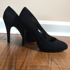 Jessica Simpson Black Suede Heels
